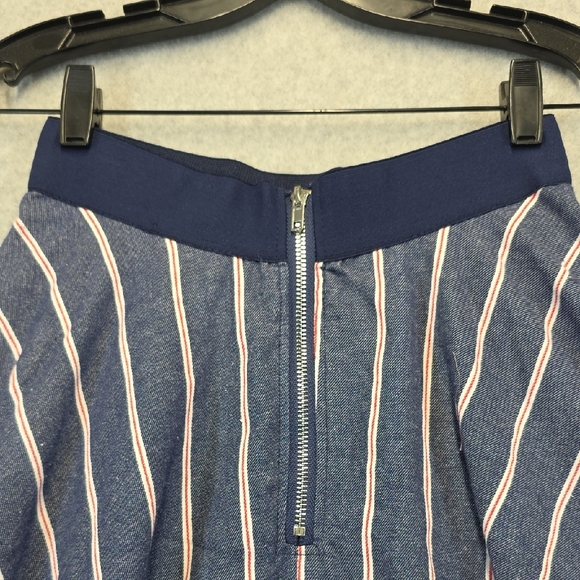 Metro Wear Navy and White A-Line Skirt - Picture 5 of 9